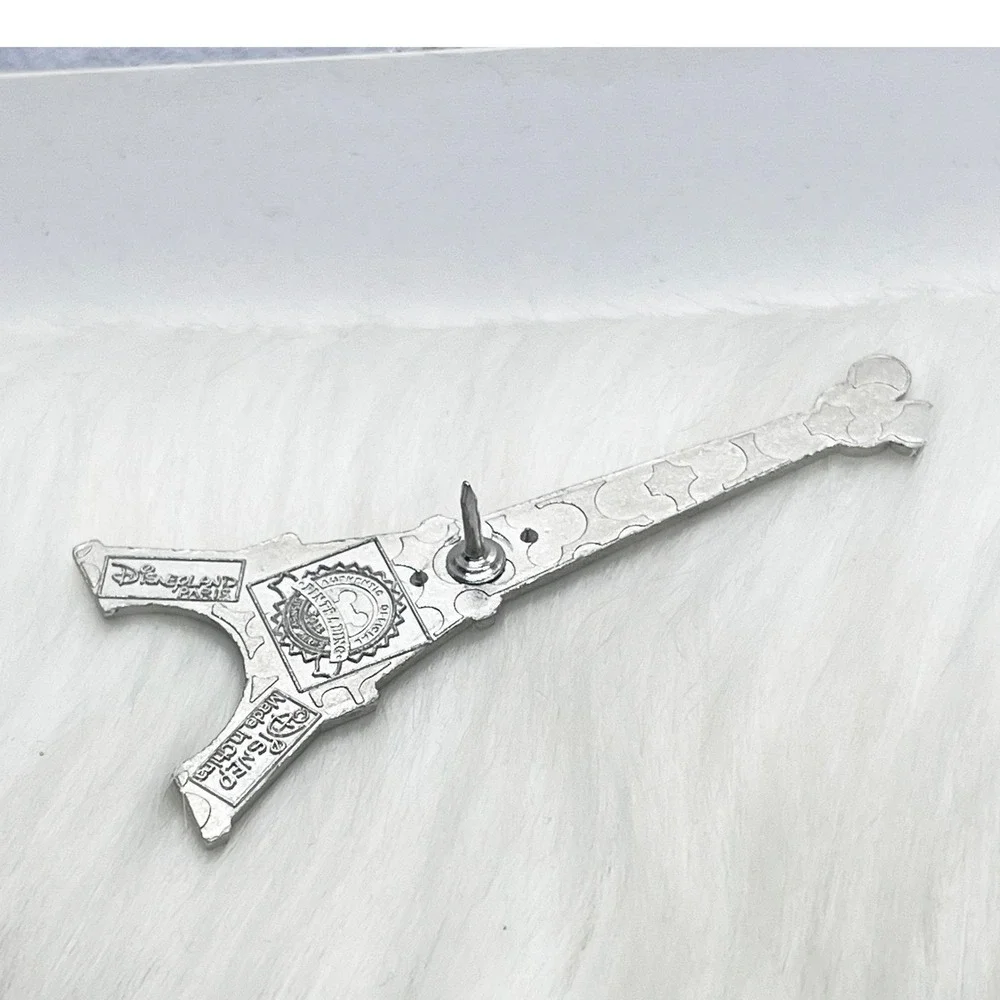 🔮 5/$25 Disney Peter Pan Tinker Bell Eiffel Tower Pin